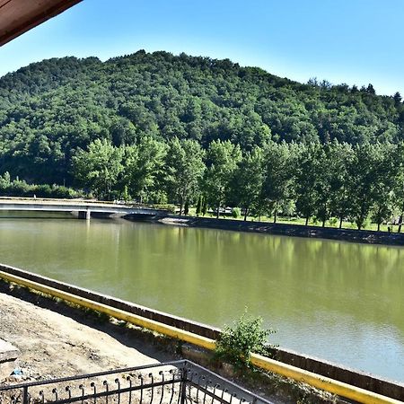 Hotel Ostrov Călimăneşti Zewnętrze zdjęcie